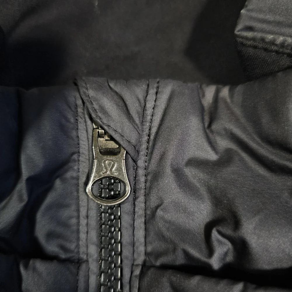 LULULEMON FIRST MILE QUILTED RUNNING Jacket Black Womens Size 10.
